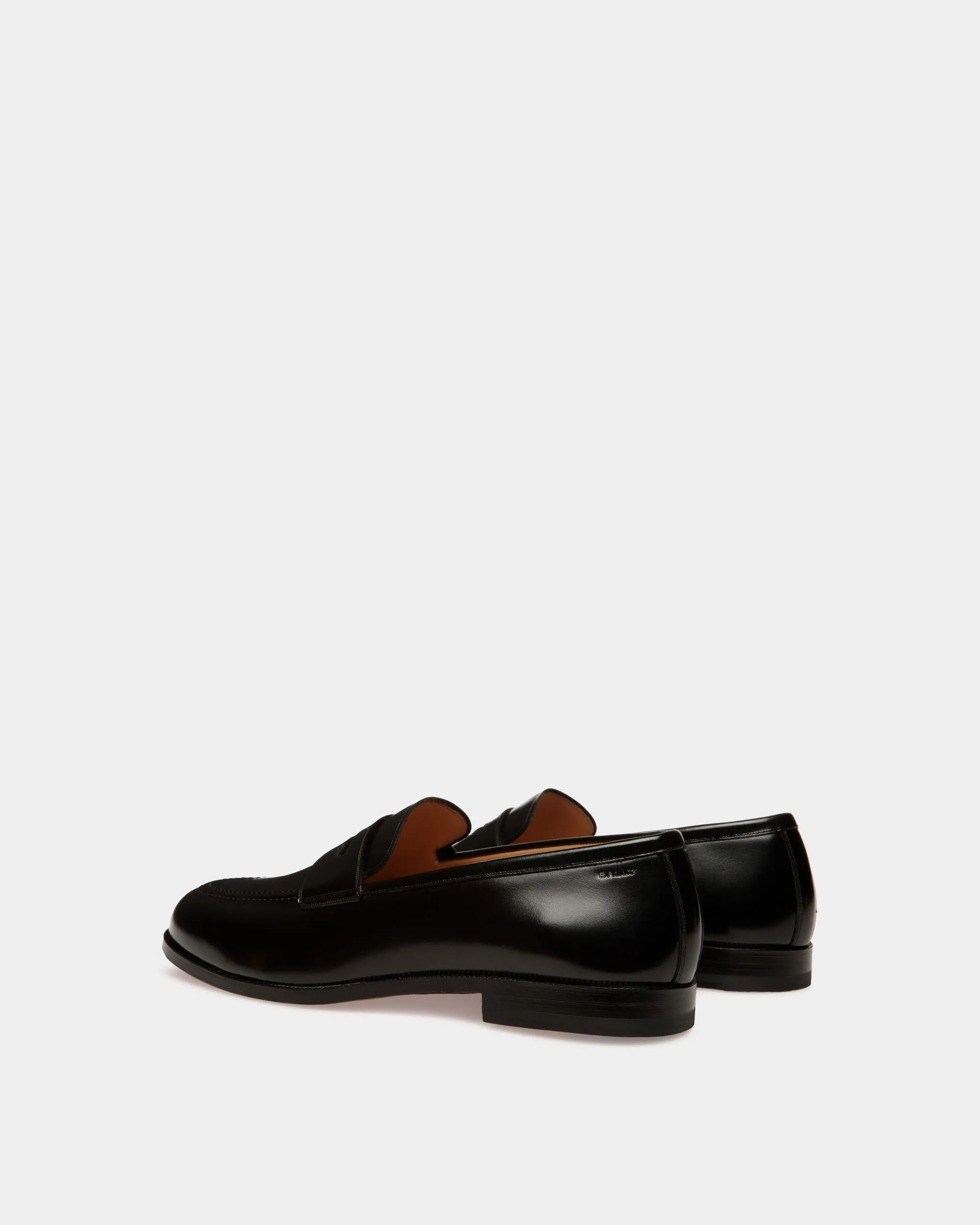 Carl Loafer in Black Leather