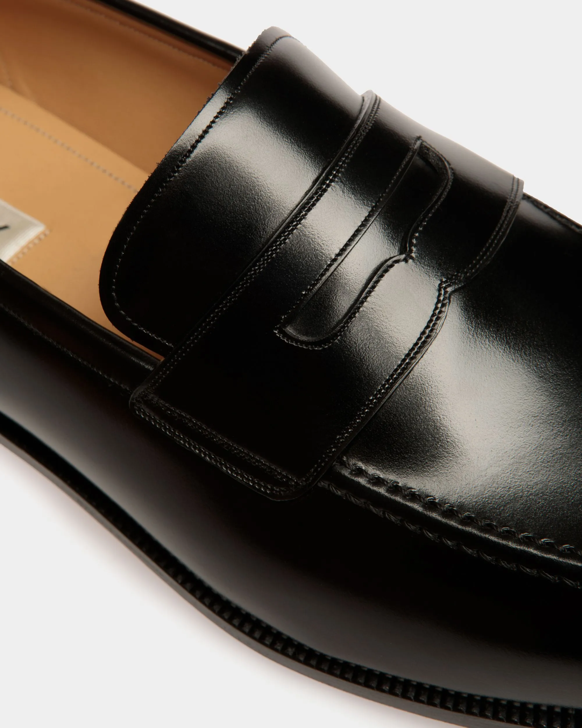 Carl Loafer in Black Leather