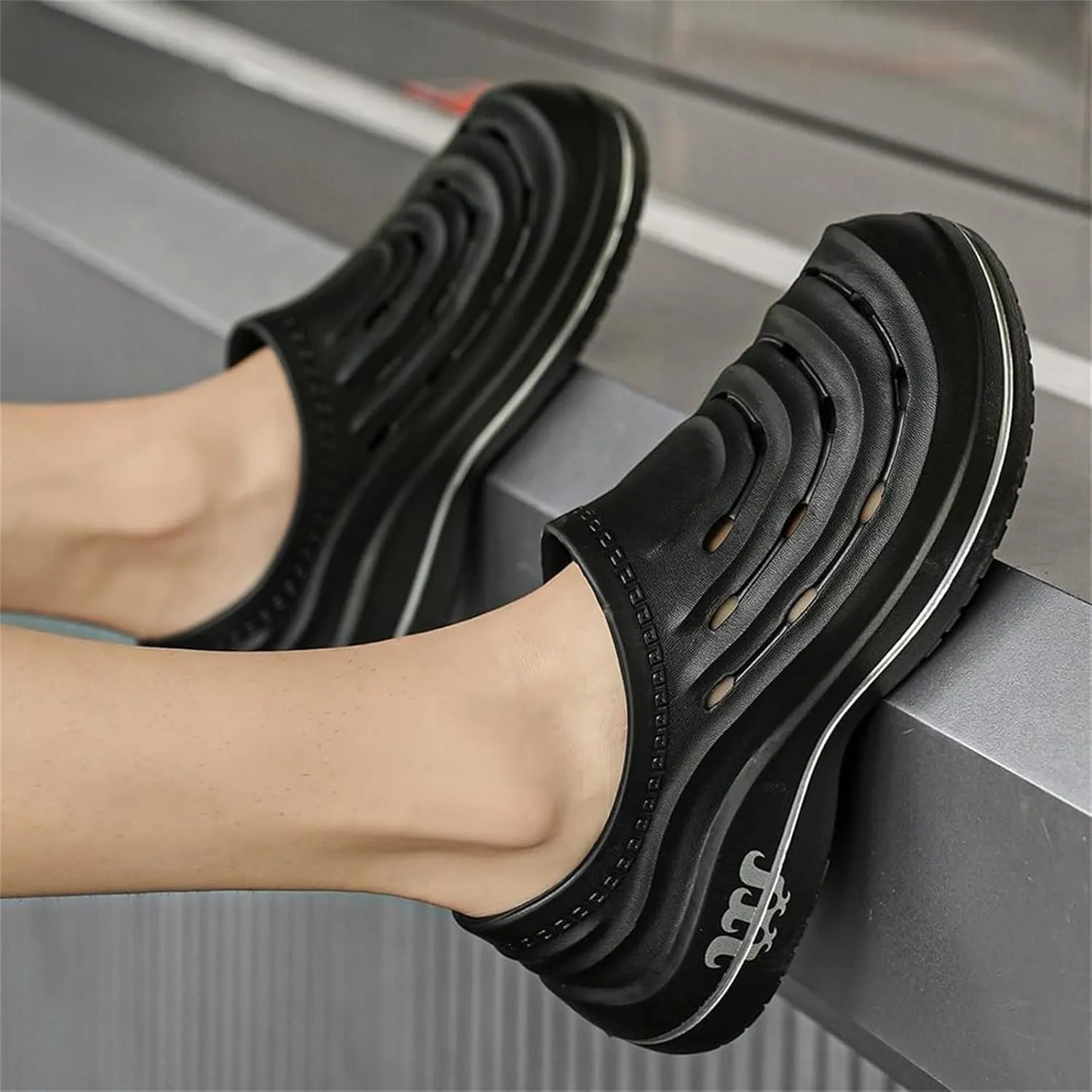 Chef Shoes for Men and Women Slip-Resistant Nursing Shoes Nurse Loafers Kitchen Restaurant Work Comfortable Lightweight & Waterproof Zapatos de Chef Clogs for Women