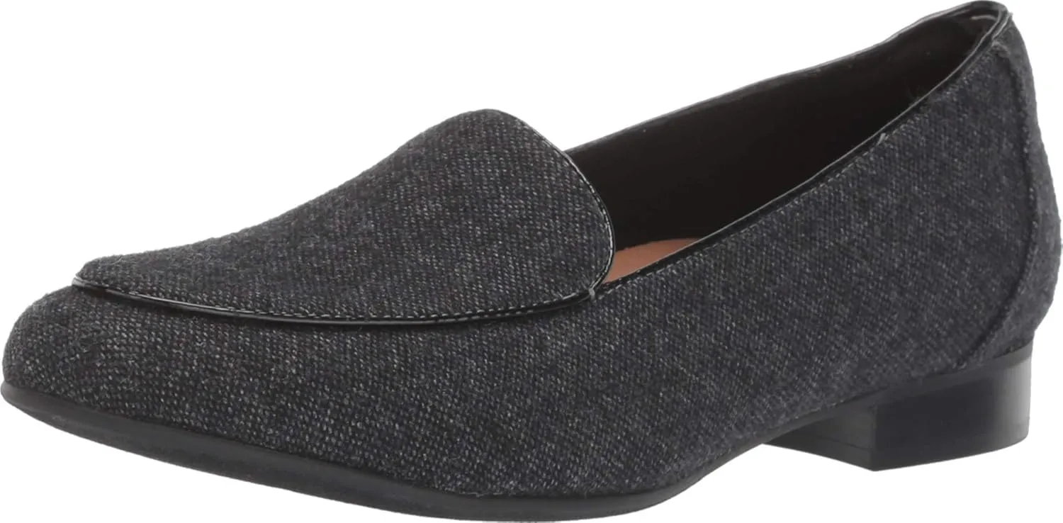 Clarks Women's Un Blush Ease Loafer