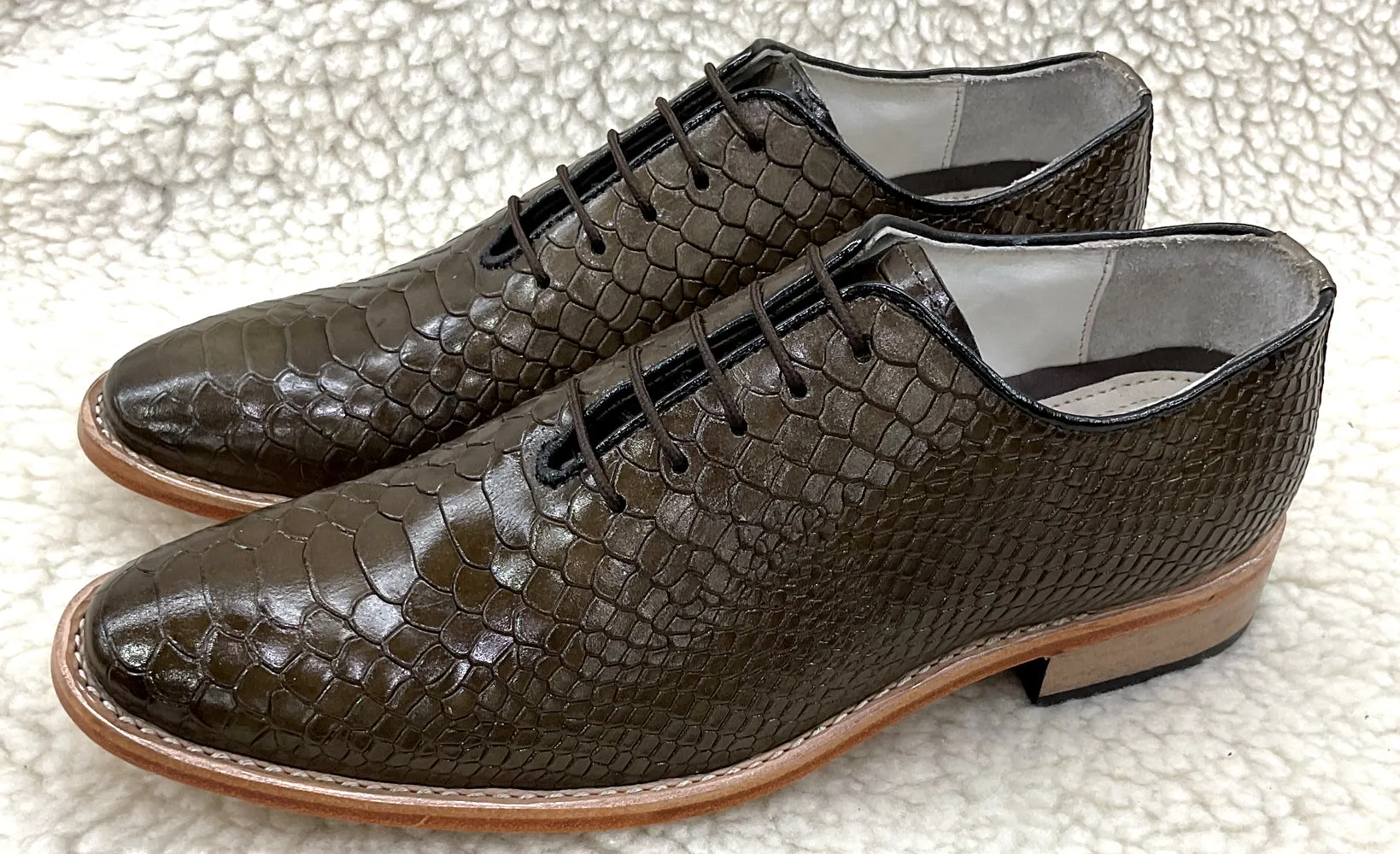 Cobra Embossed Green leather