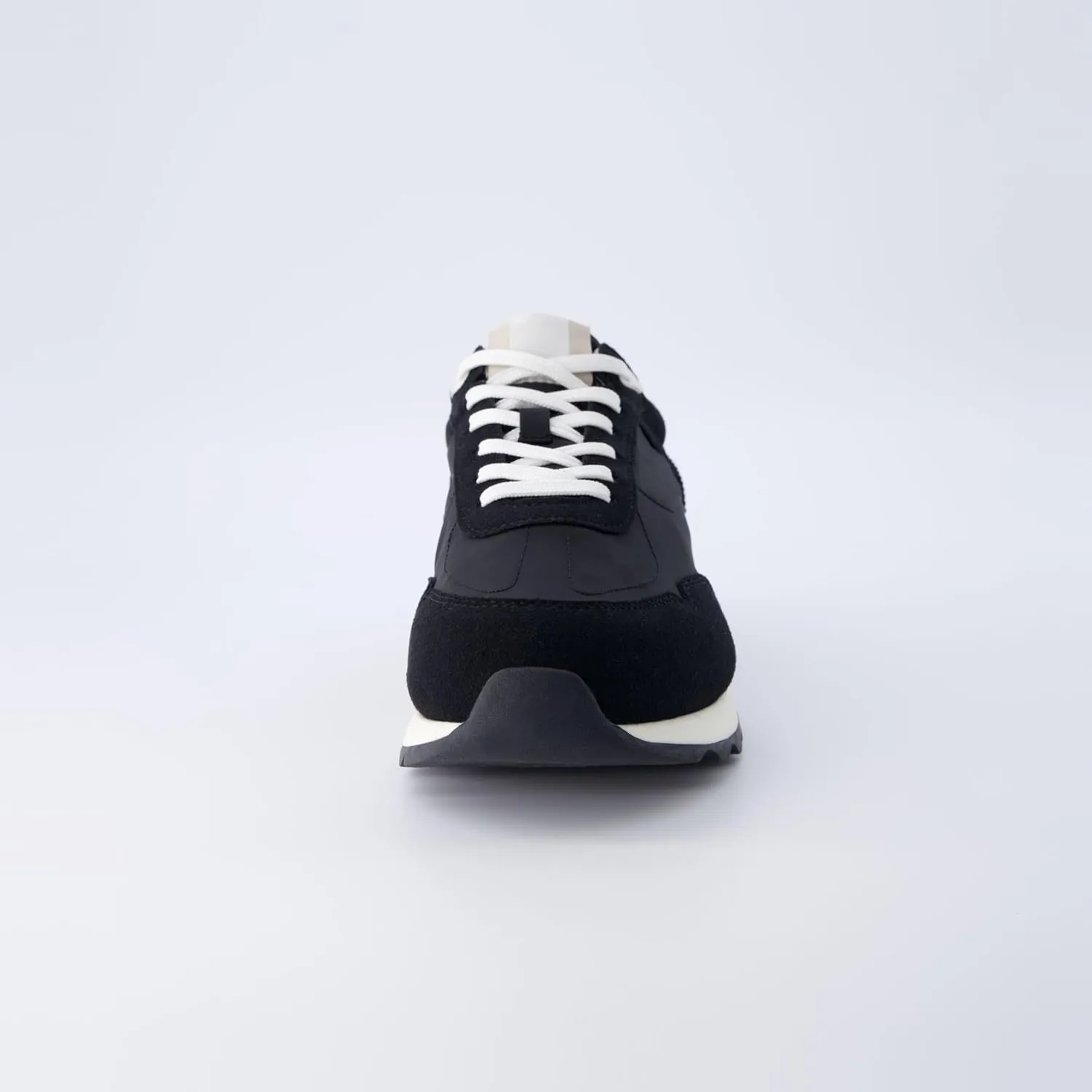 CUSHIONAIRE Men's Crest lace up Sneaker with  Comfort Foam