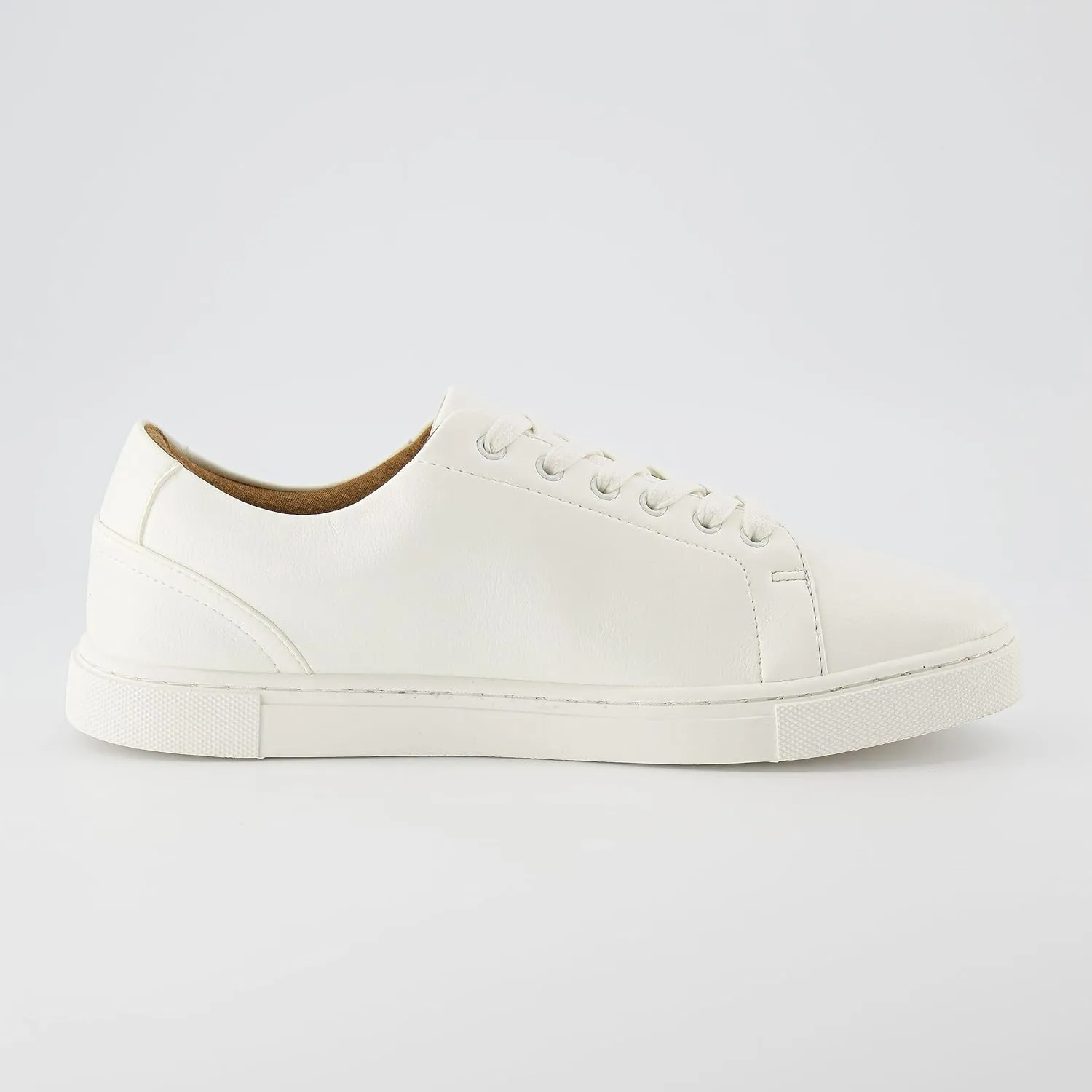 CUSHIONAIRE Men's Princeton lace up Sneaker with  Comfort Foam