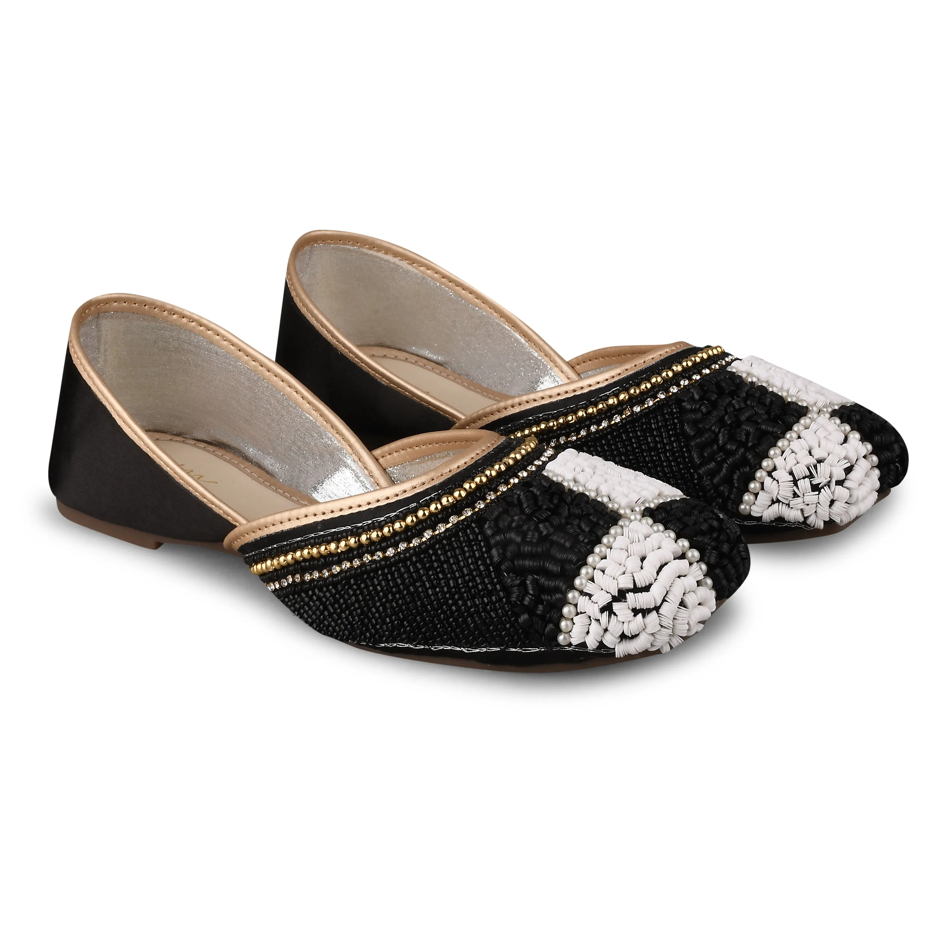 Ethnic Embellished Sqaure Toe Mojaris Jutti