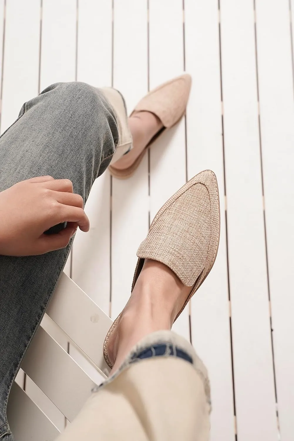 Mules for Women Casual Fashion Mules Comfortable Pointed Toe Mules Closed Toe Mules Backless Slippers Slip On Slides Sandals