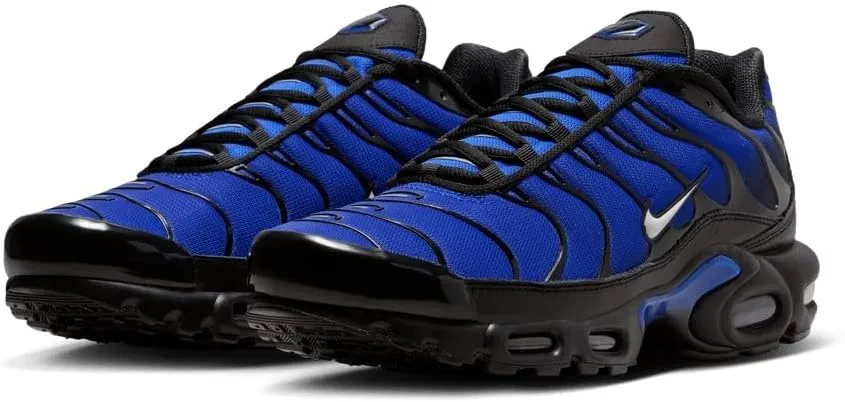NIKE Men's Sneaker