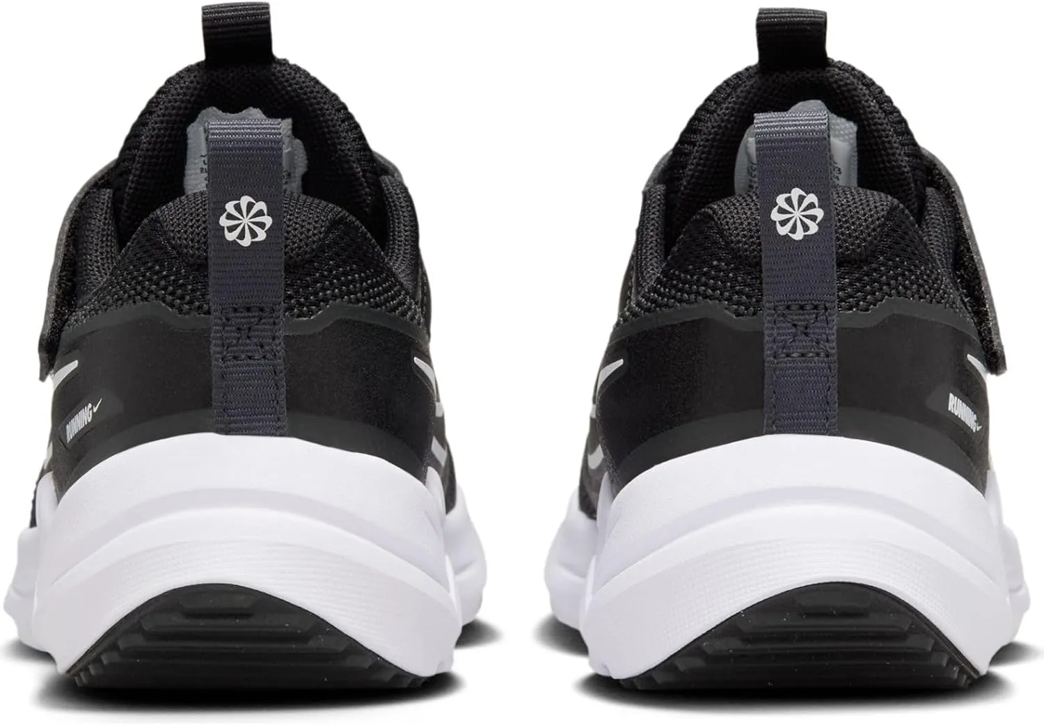 Nike Unisex-Child Cosmic Runner Road Running Shoes Sneaker