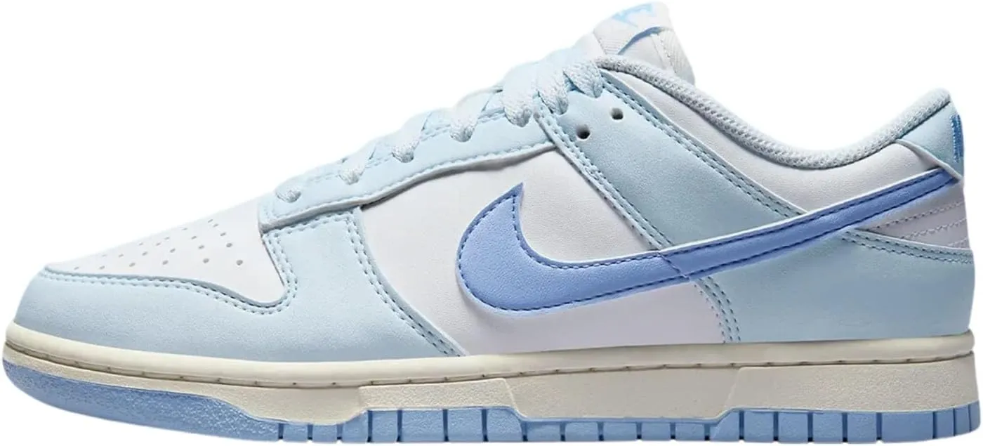 Nike Women's W Dunk Low Next Nature Sneaker