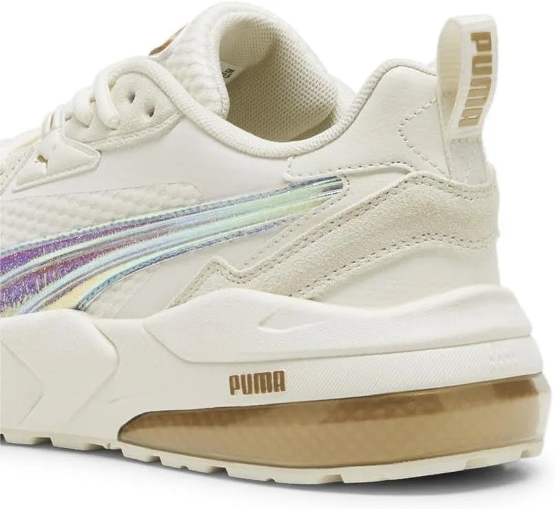 PUMA Women's Vis2k Suede Sneaker