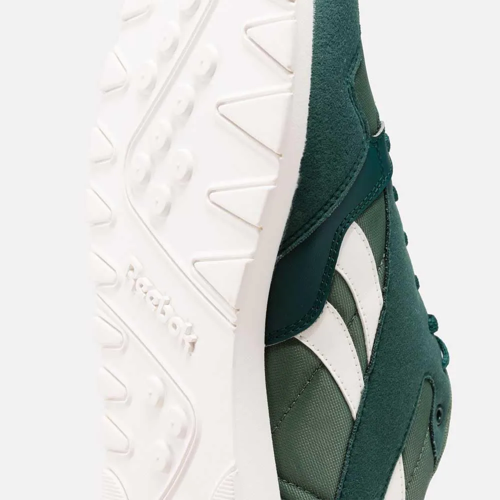 Reebok Unisex Ultra Flash Sneaker