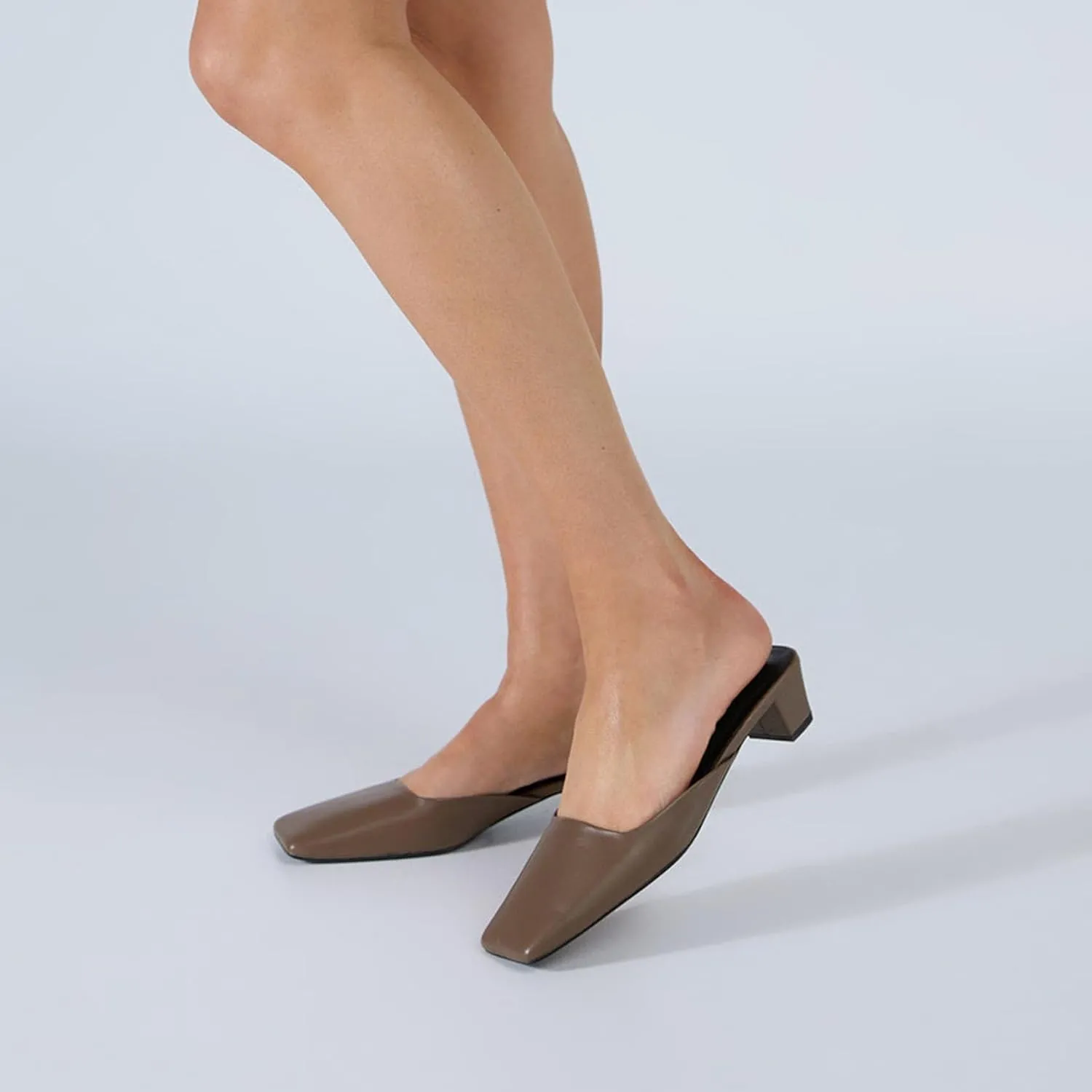 SHEMEE Women's Mules Block Kitten Heels Slip On Closed Square Toe Chunky Pumps Slides Backless Casual Dress Shoes