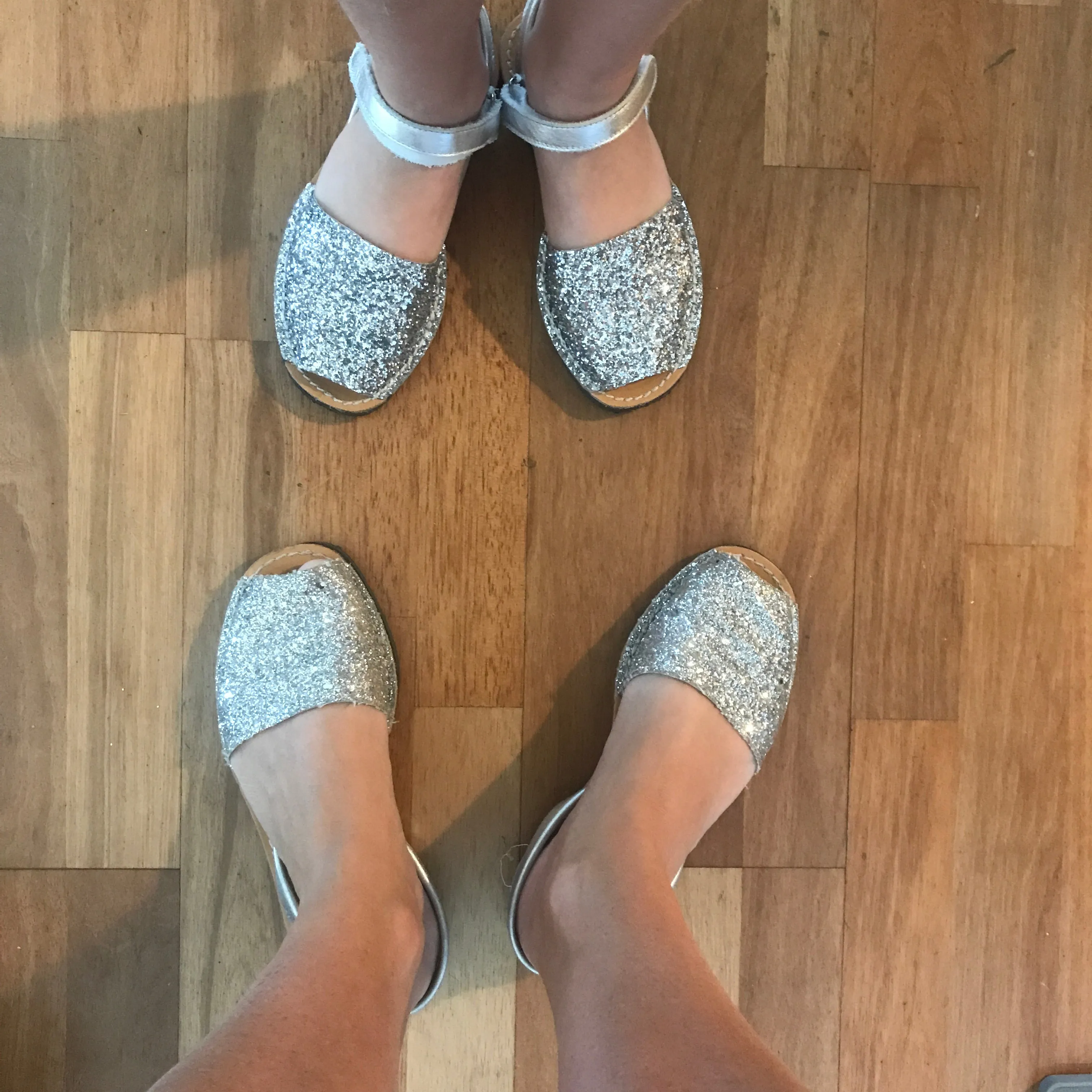 Silver glitter ladies leather sandal - LAST PAIRS 36,39,42.