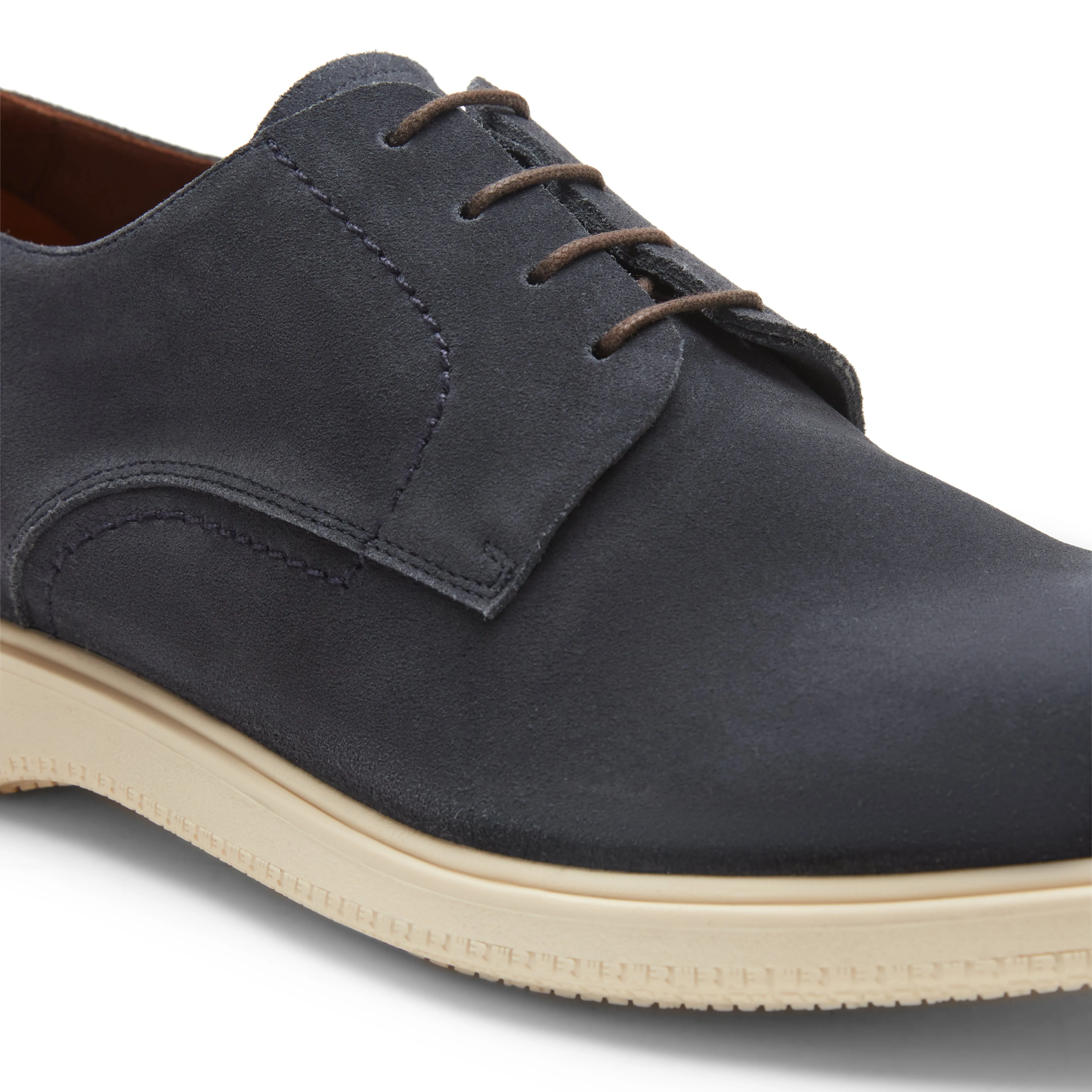 Stringata Derby in suede