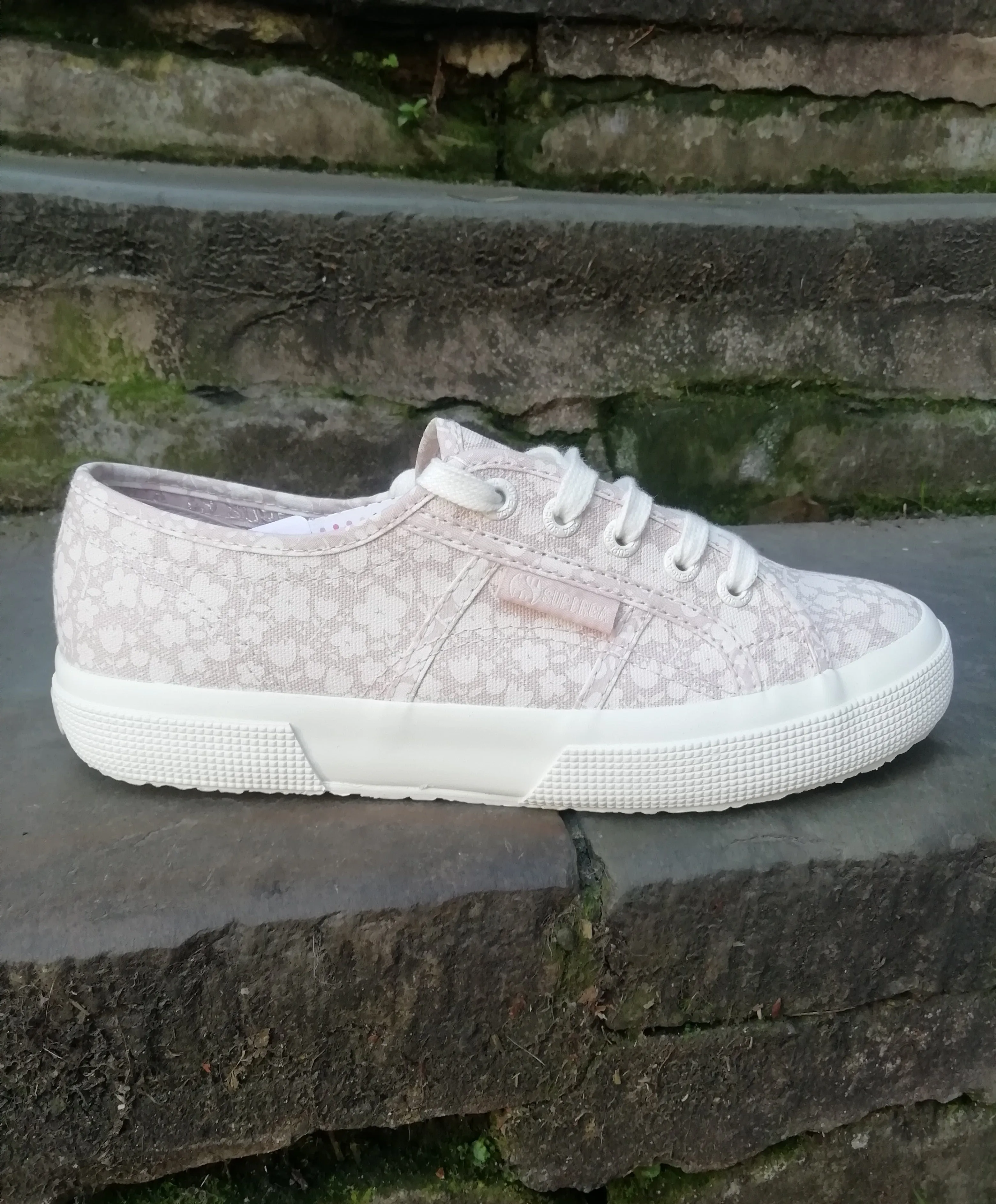 Superga Cotu White Avorio Pink Skin. Only size 3 left.
