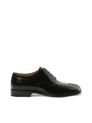 Tabi Lace-Ups Derbies in Black