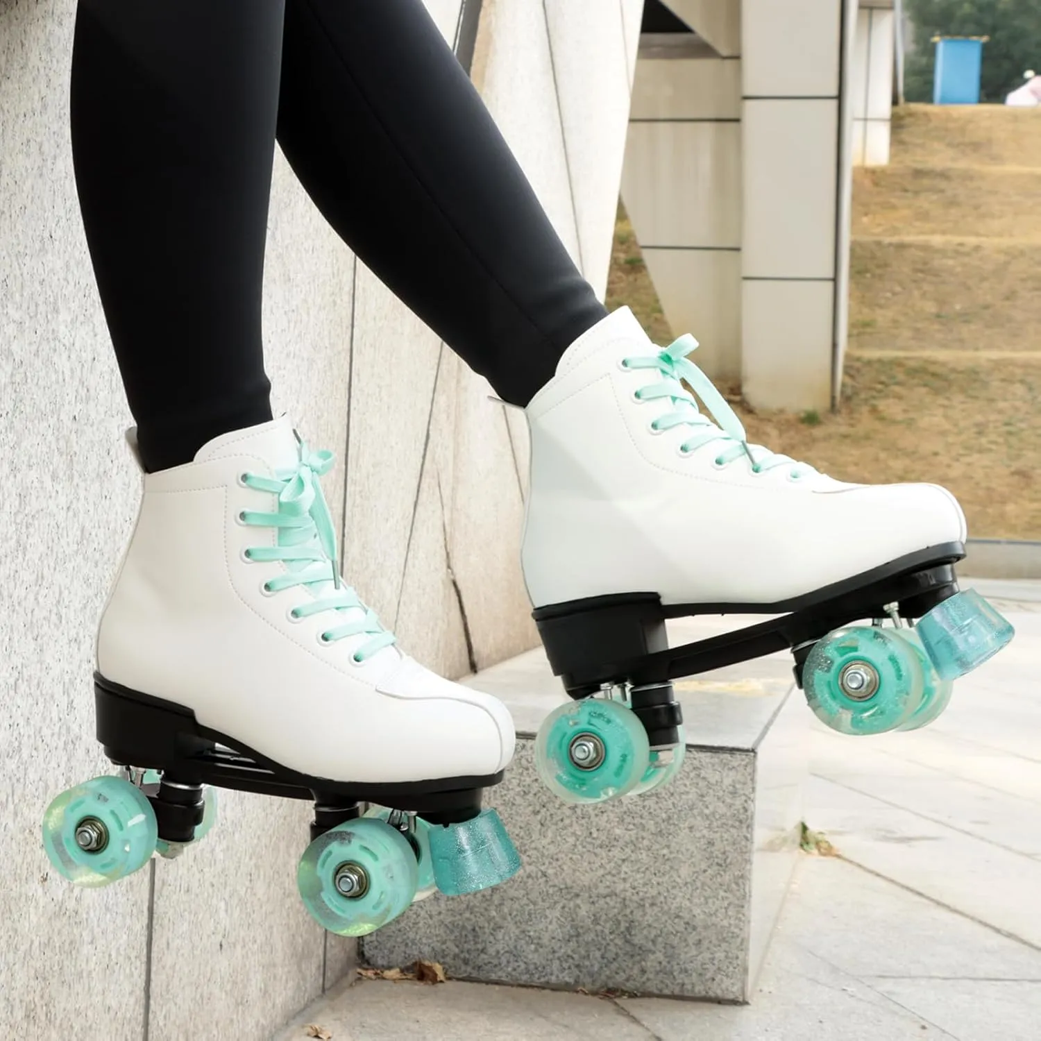 Wiwiy Roller Skates for Women and Men - Adjustable Four Shiny Wheel Skates for Outdoor Indoor Use