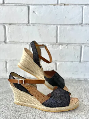 Zeta Swing Black/Silver Wedge